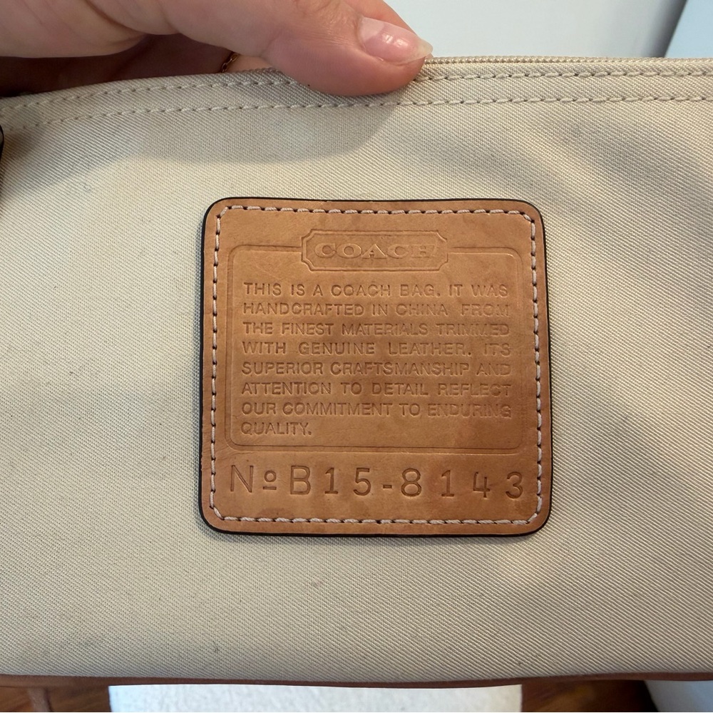 Coach Clear Signature PVC Tote with Blue Print and Tan Leather - Picture 5 of 7